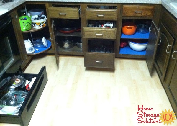 https://www.home-storage-solutions-101.com/images/declutter-kitchen-drawers-kelly.jpg