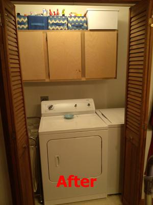 https://www.home-storage-solutions-101.com/images/decluttering-laundry-room-cabinets-makes-such-a-difference-21822658.jpg